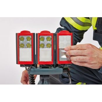 Przenośny, akumulatorowy system oświetleniowy (LED) - RLS 2000; wysokość do 1,8 m; Rosenbauer